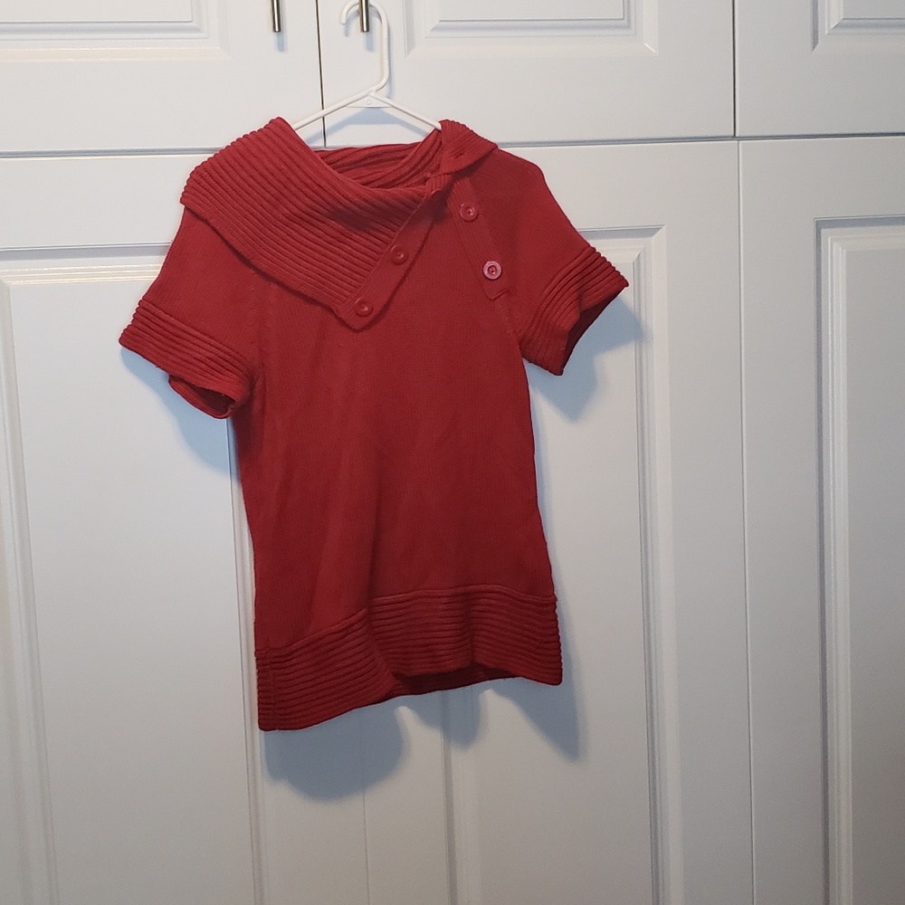 Short sleeve sweater